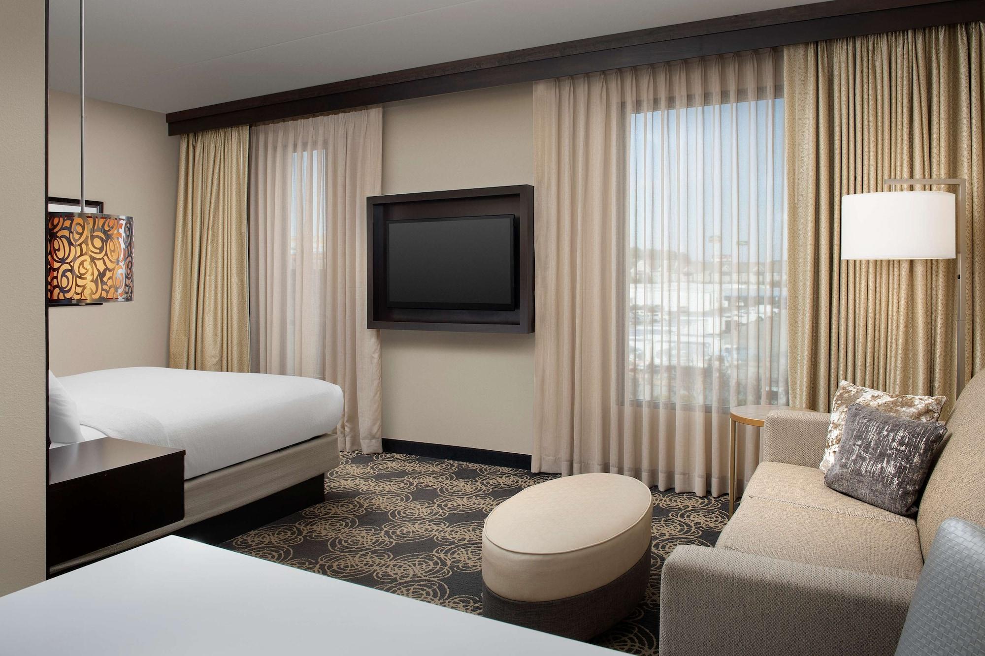 Hotel Embassy By Hilton West Knoxville