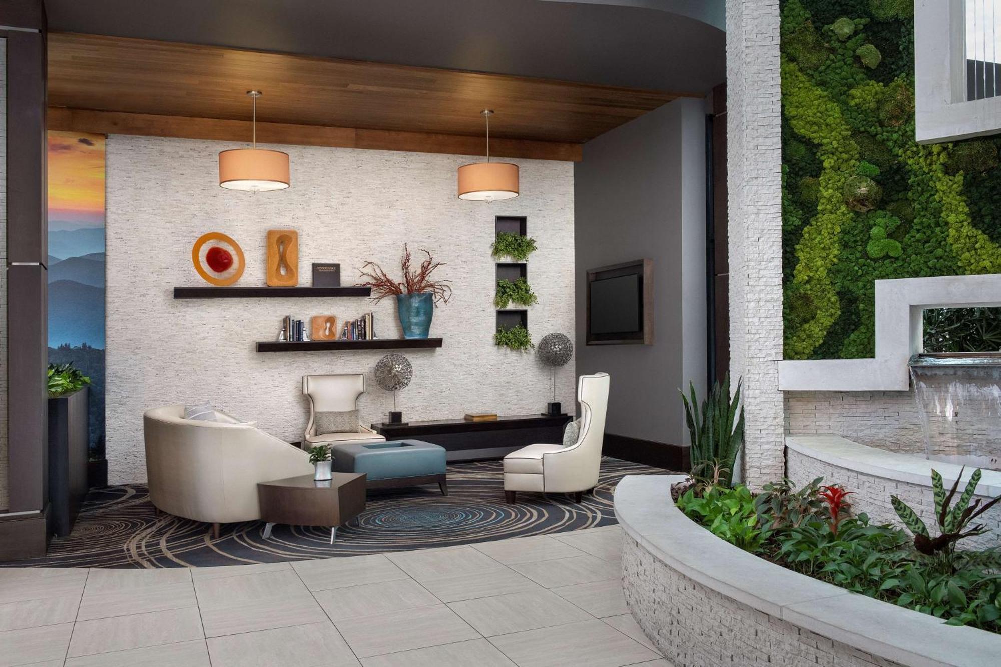 Embassy By Hilton West Hotel 4*