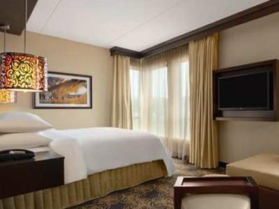 Hotel Embassy By Hilton West